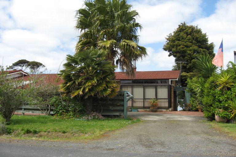 Photo of property in 29 Ferry Parade, Herald Island, Auckland, 0618