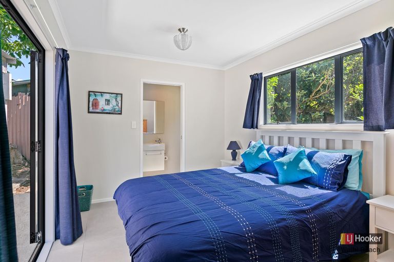 Photo of property in 56 Roretana Drive, Athenree, Katikati, 3177