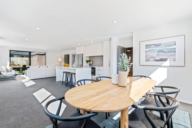 Photo of property in 12 Wheat Street, Jacks Point, Queenstown, 9371