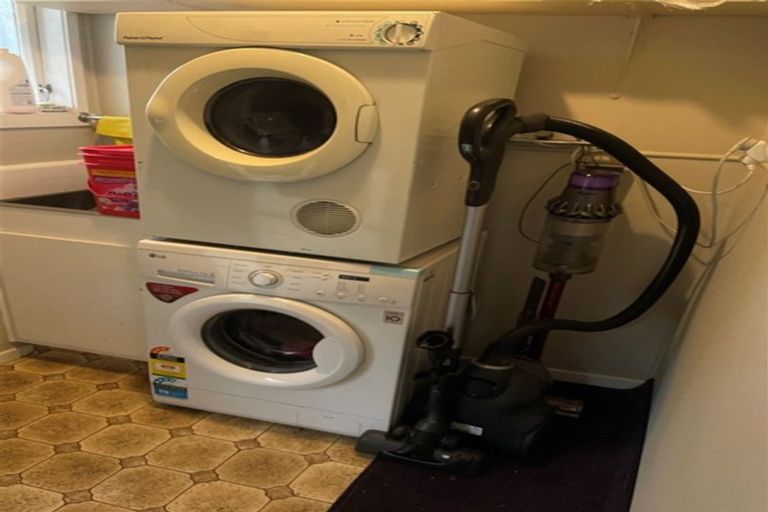 Photo of property in 39 Rhonda Avenue, Deanwell, Hamilton, 3206