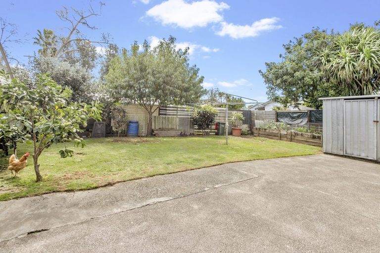Photo of property in 8 Le Havre Place, Takanini, 2112