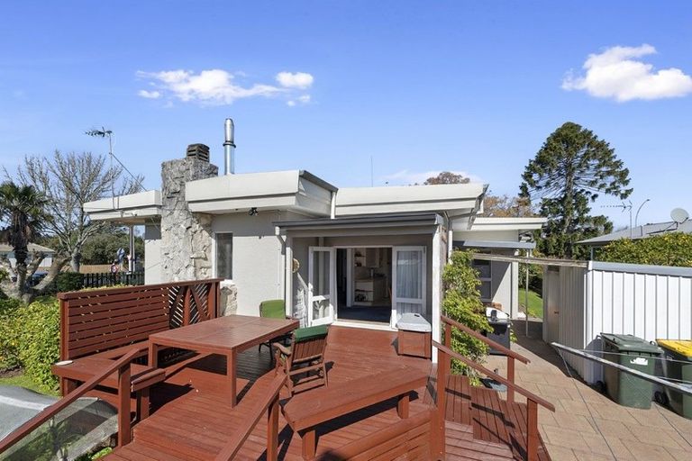 Photo of property in 1 Nixon Street, Hamilton East, Hamilton, 3216