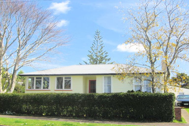 Photo of property in 41 Budleigh Street, Frankleigh Park, New Plymouth, 4310