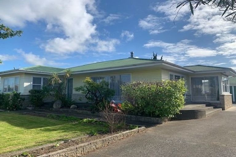 Photo of property in 50 Clarence Cox Crescent, Pirimai, Napier, 4112