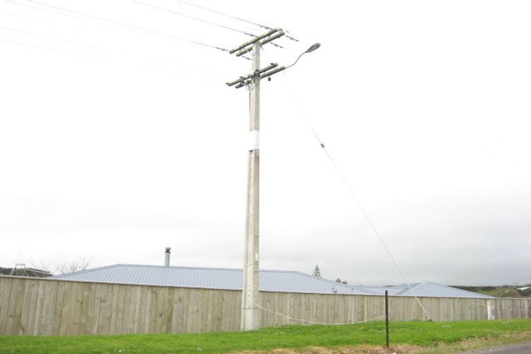Photo of property in 125 Wairau Road, Oakura, 4314
