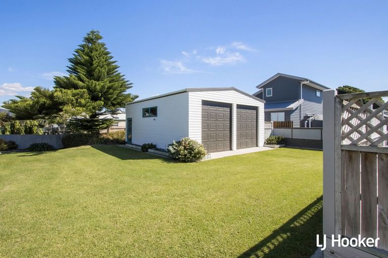 Photo of property in 12 Snell Crescent, Waihi Beach, 3611