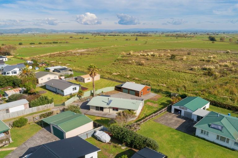 Photo of property in 254 Pukehina Parade, Pukehina, Te Puke, 3189