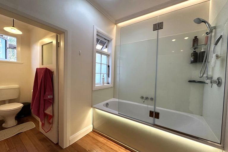 Photo of property in 2/43 Tahunanui Drive, Tahunanui, Nelson, 7011