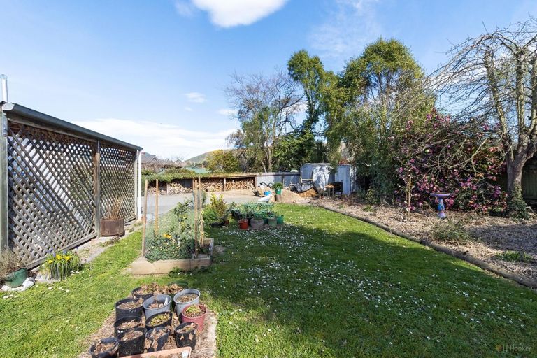 Photo of property in 2 Point Bush Road, Waimate, 7924