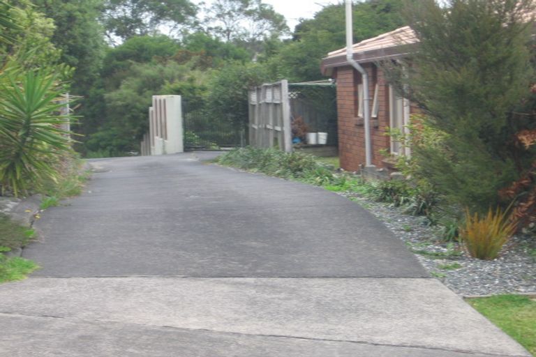 Photo of property in 26 Chedworth Drive, Glenfield, Auckland, 0629