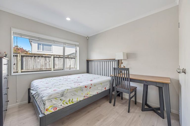 Photo of property in 10 Reno Way, Flat Bush, Auckland, 2016