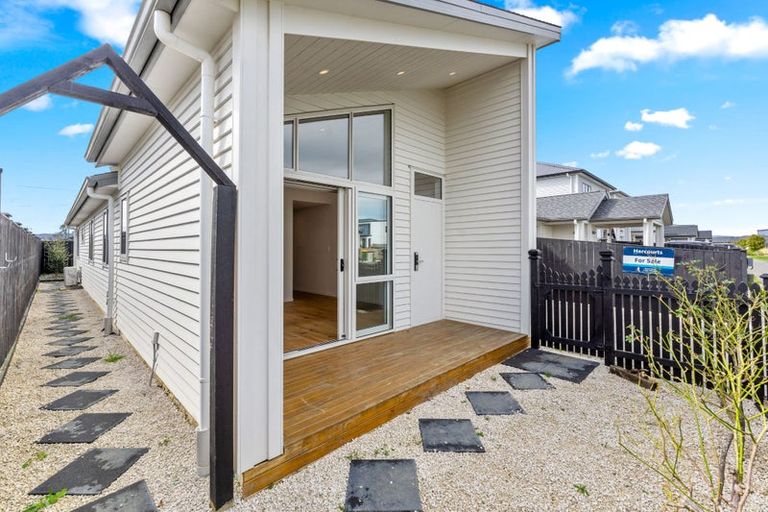 Photo of property in 19 Tidal View Road, Karaka, Papakura, 2113