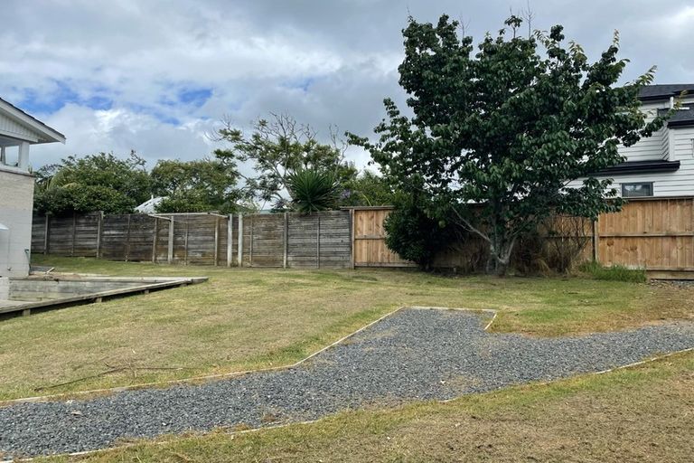 Photo of property in 2/2 Pine Terrace, Howick, Auckland, 2014