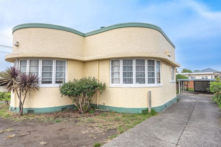 Photo of property in 33 Abbot Street, Gonville, Whanganui, 4501