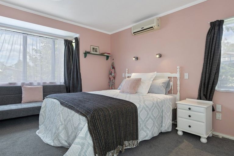 Photo of property in 15 James Cook Drive, Welcome Bay, Tauranga, 3112