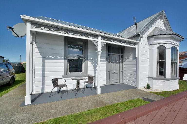 Photo of property in 41 Bathgate Street, South Dunedin, Dunedin, 9012