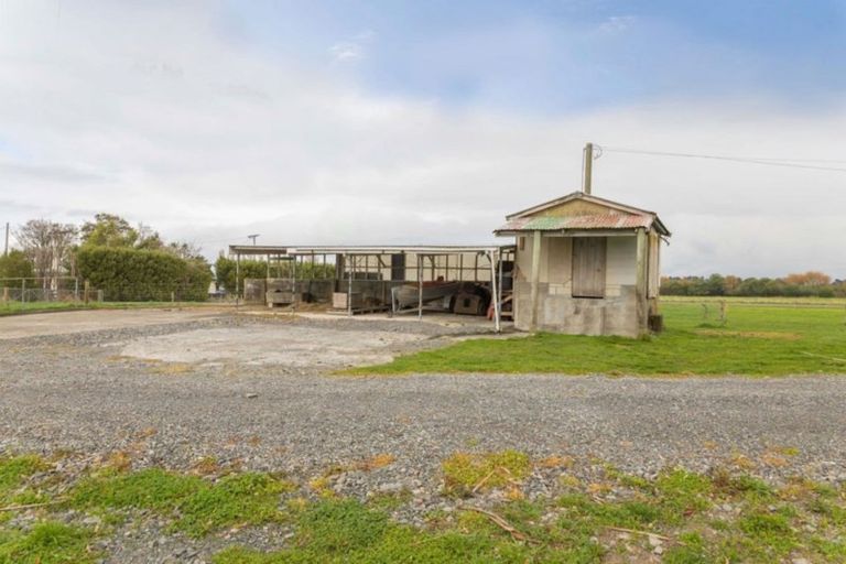 Photo of property in 406 Kumeti Road, Dannevirke, 4972