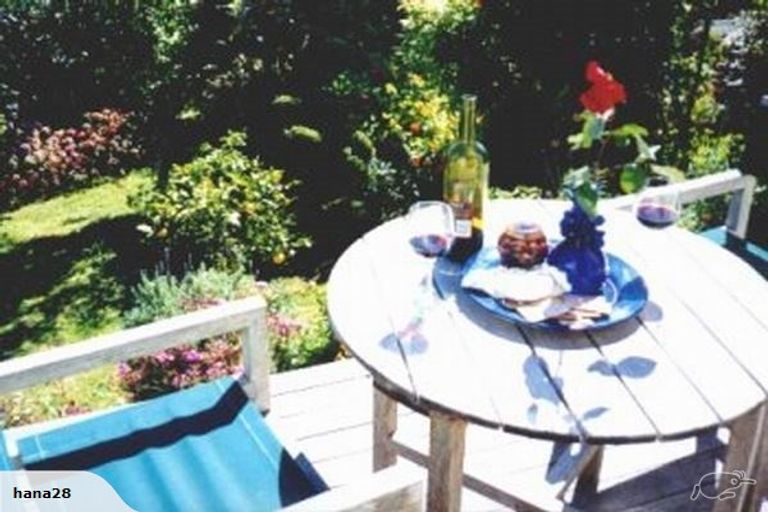 Photo of property in 3a Cambridge Terrace, Devonport, Auckland, 0624