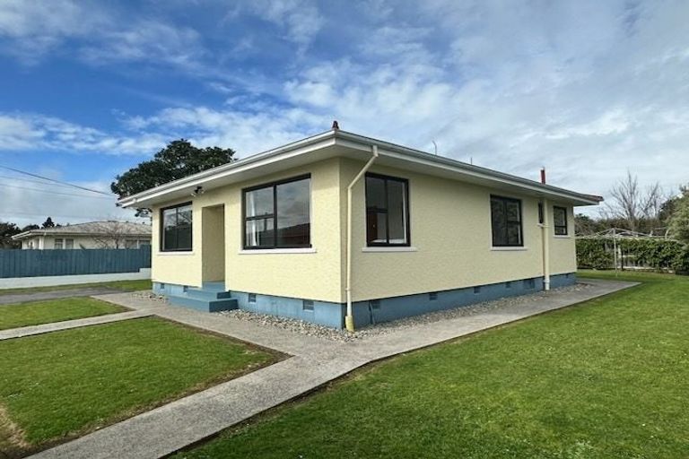 Photo of property in 516 Richmond Road, Lepperton, New Plymouth, 4373