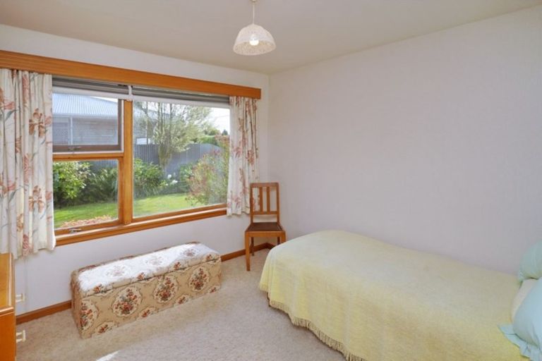 Photo of property in 17 Ashgrove Street, Rangiora, 7400