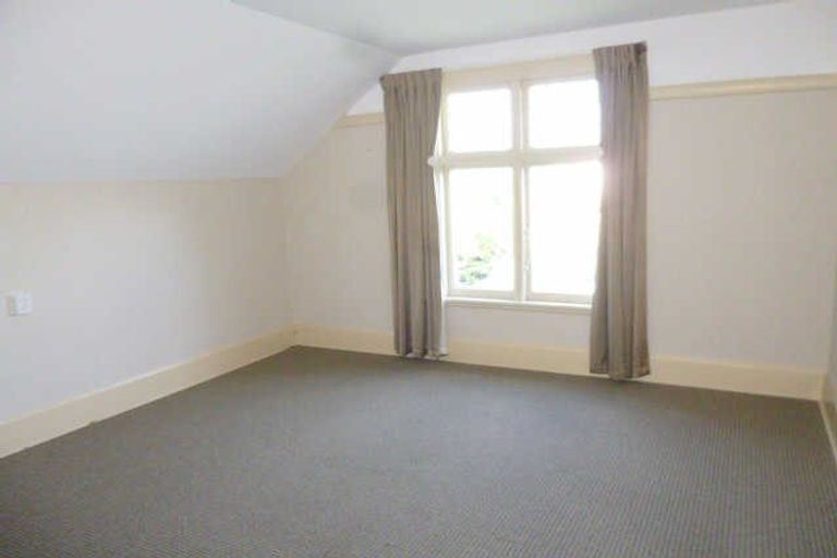 Photo of property in 34 Straven Road, Riccarton, Christchurch, 8011