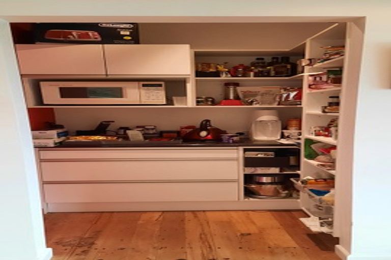 Photo of property in 289 Muritai Road, Eastbourne, Lower Hutt, 5013