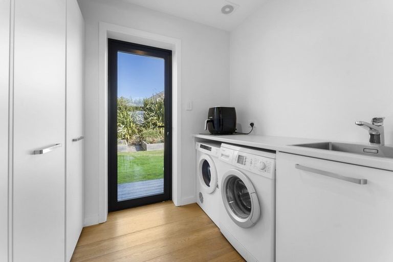 Photo of property in 37 Mcadam Drive, Jacks Point, Queenstown, 9371