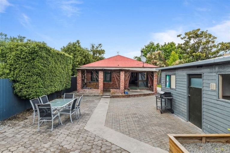 Photo of property in 40 Barnes Road, Redwood, Christchurch, 8051