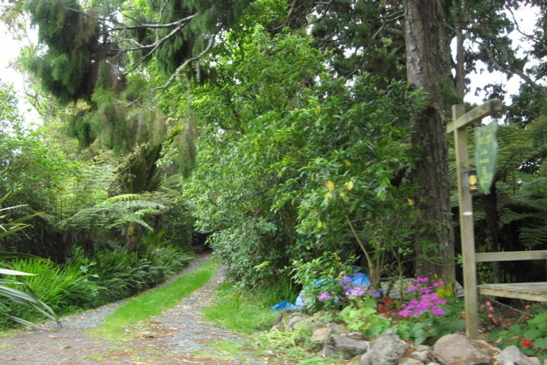 Photo of property in 116 Hinau Road, Waimauku, 0881