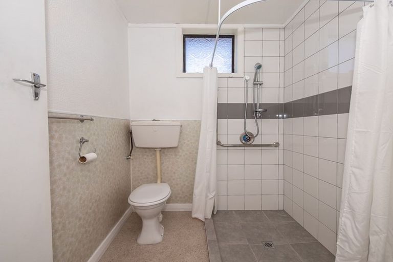 Photo of property in 20 Bentham Street, Westport, 7825