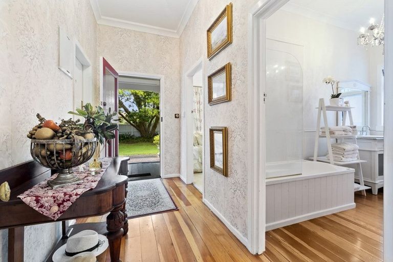 Photo of property in 57 Beach Road, Pahurehure, Papakura, 2113