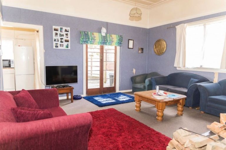 Photo of property in 7 Gertrude Street, Dannevirke, 4930