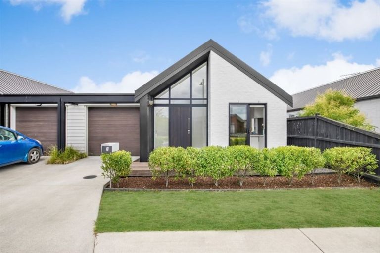 Photo of property in 7 Parachute Crescent, Papakura, 2110