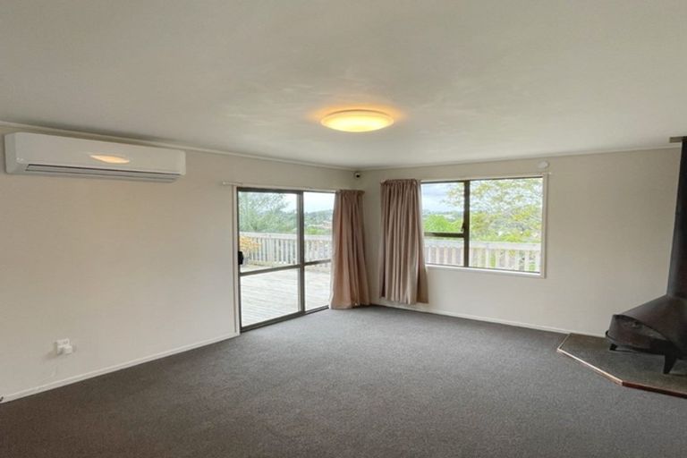 Photo of property in 25 Virgo Place, Glen Eden, Auckland, 0602