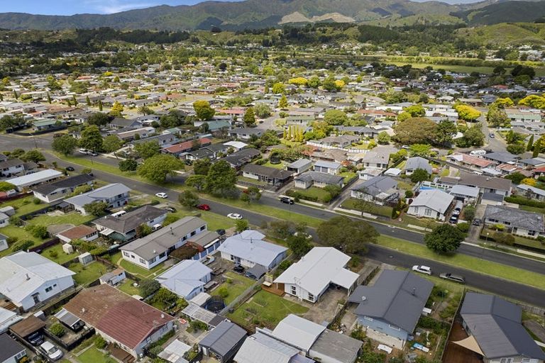 Photo of property in 186 California Drive, Totara Park, Upper Hutt, 5018