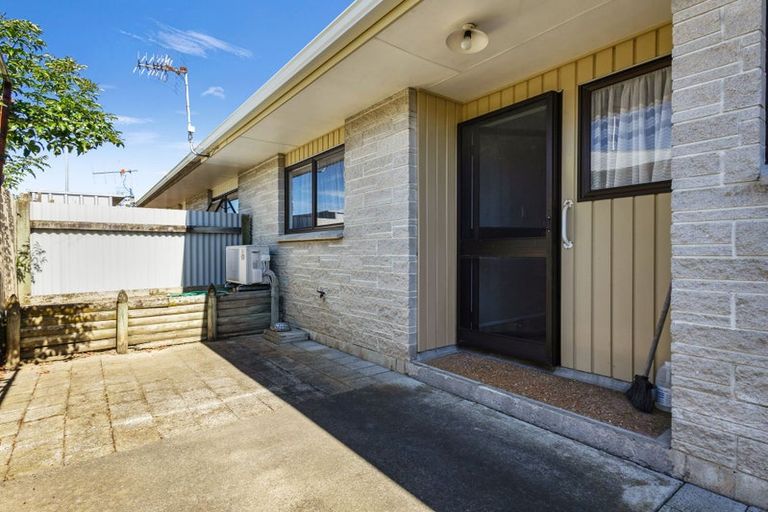 Photo of property in 2/507 Avenue Road West, Hastings, 4122
