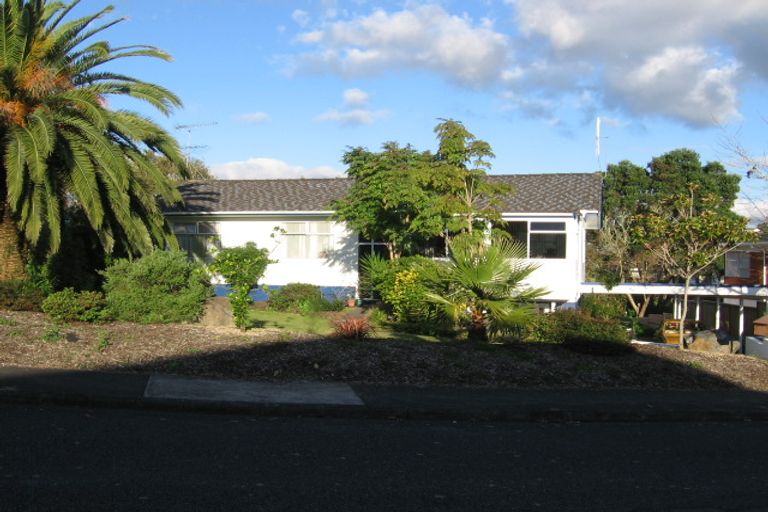 Photo of property in 14 Wynn Place, Howick, Auckland, 2014