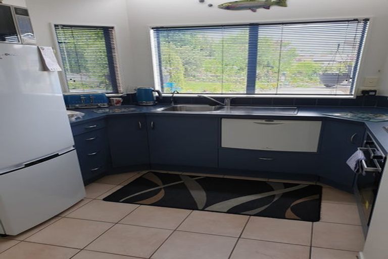 Photo of property in 58 York Street, Picton, 7220