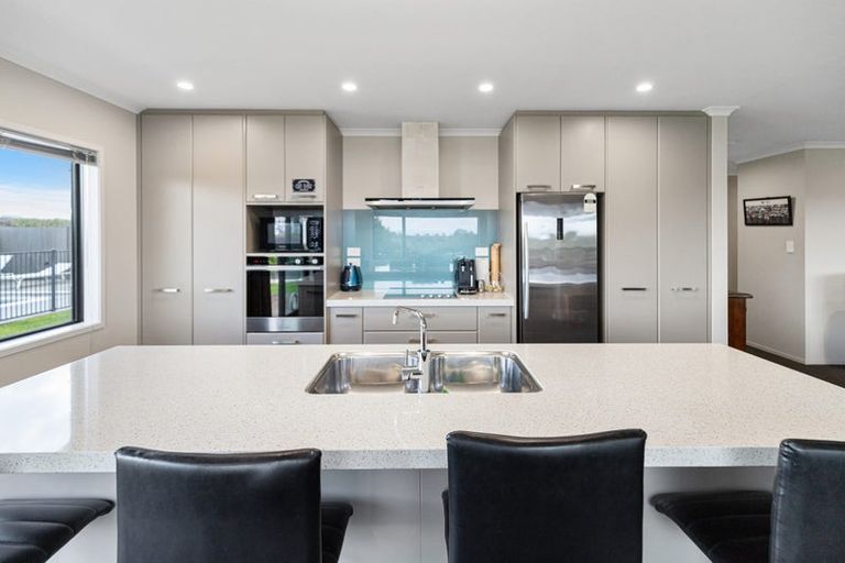 Photo of property in 23 Sunridge Park Road, Morrinsville, 3375