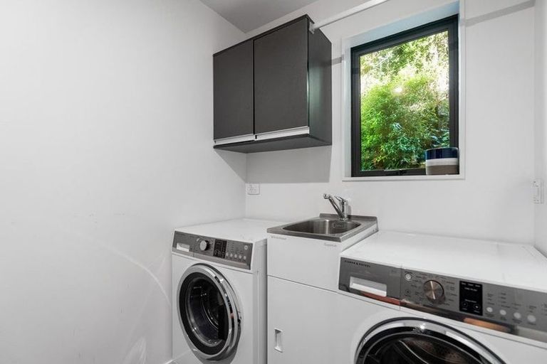 Photo of property in 1/18 Oriental Terrace, Oriental Bay, Wellington, 6011