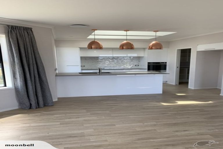 Photo of property in 3 Pakaraka Drive, Papakura, 2110