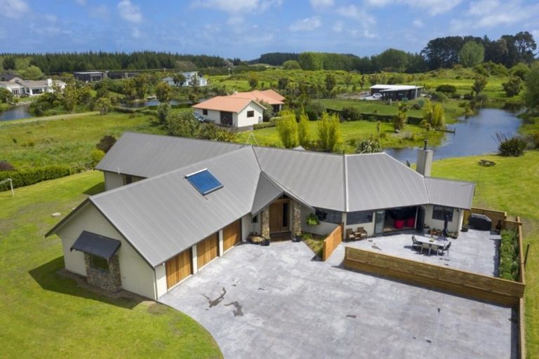 Photo of property in 19 Wylie Road, Foxton Beach, Foxton, 4891
