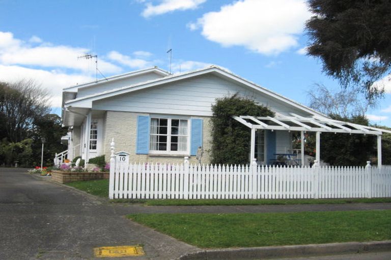 Photo of property in 10 Just Place, West End, Palmerston North, 4410