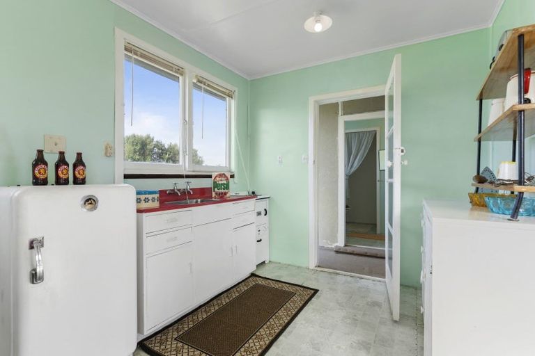 Photo of property in 207 Tamaki Road, Whangamata, 3620