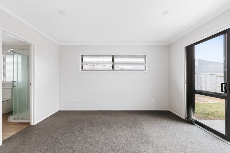 Photo of property in 12 Ridge Drive, Omokoroa, 3114