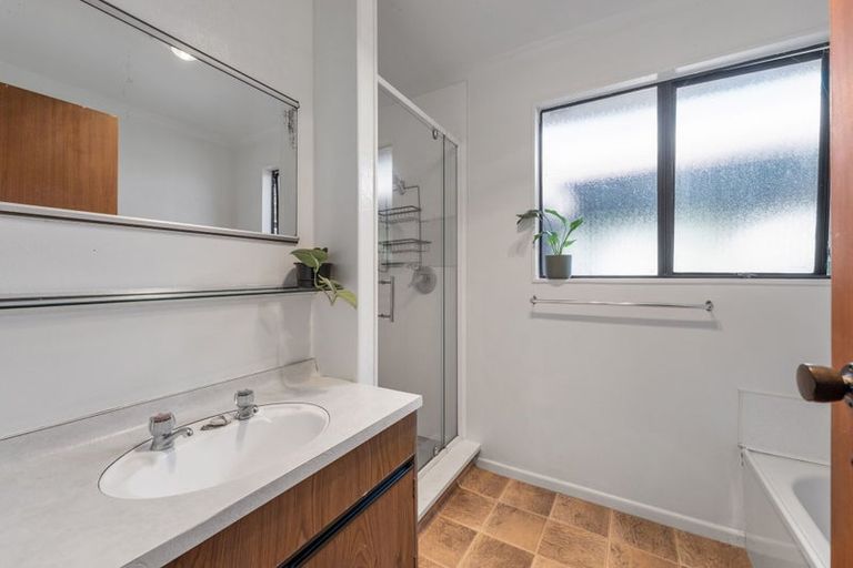 Photo of property in 104 Hyde Avenue, Richmond Heights, Taupo, 3330