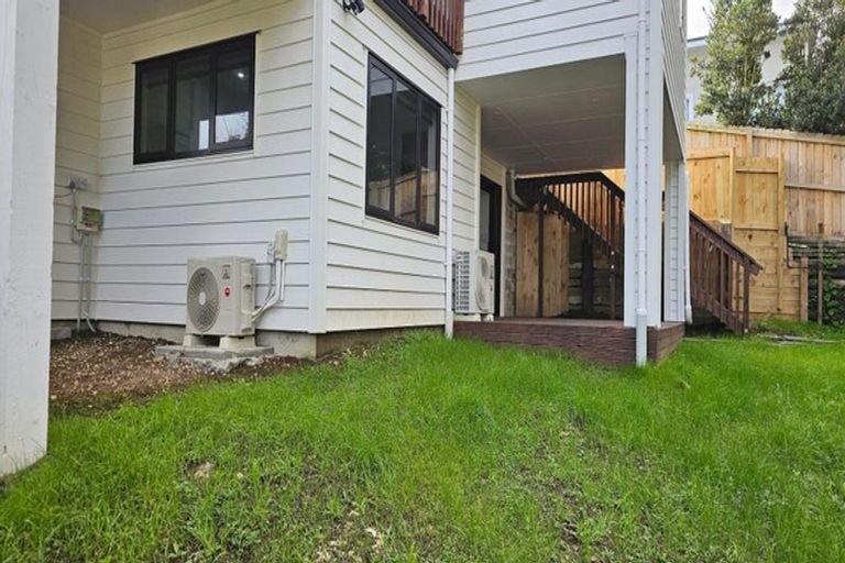 Photo of property in 12a Blease Street, New Lynn, Auckland, 0600