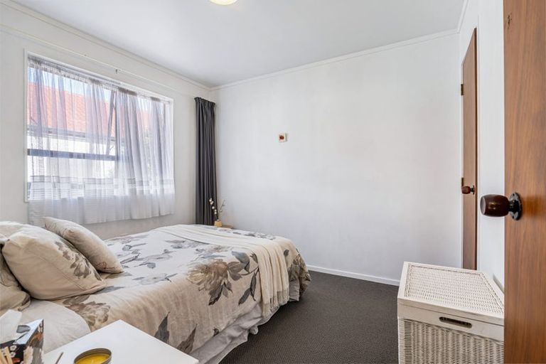 Photo of property in 2/438 Hibiscus Coast Highway, Orewa, 0931