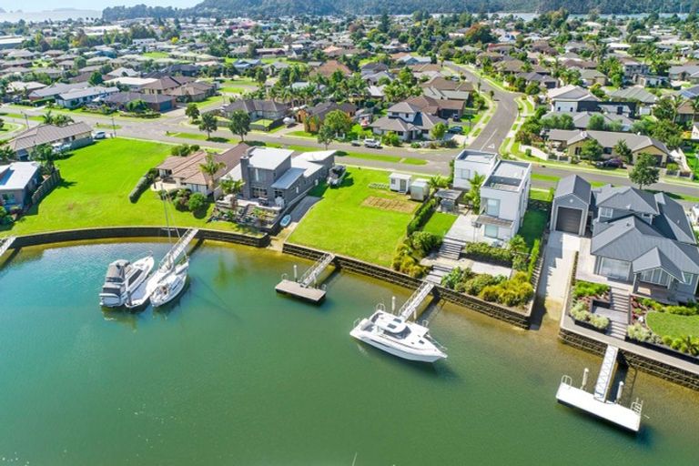 Photo of property in 19 Kupe Drive, Whitianga, 3510