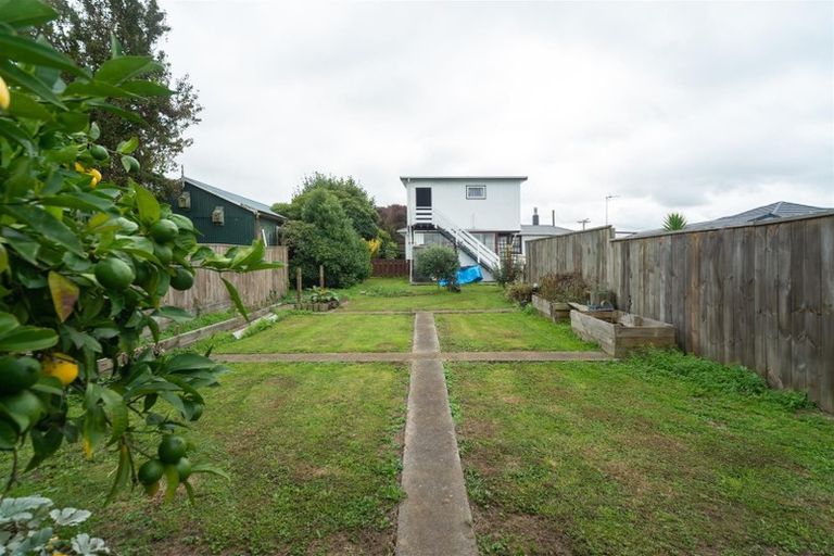 Photo of property in 10 Potaka Street, Marton, 4710